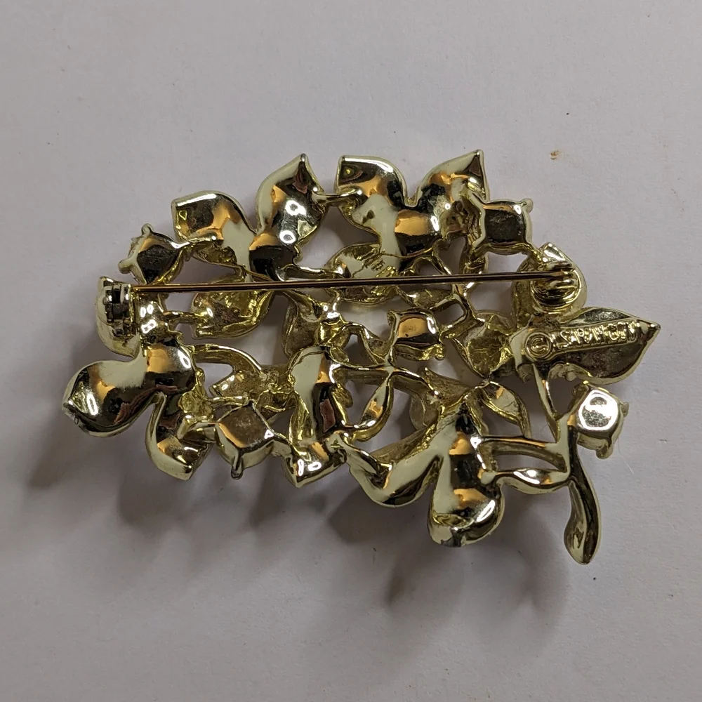 Vintage Sarah‎ Coventry Pink And Purple Enamel Floral Brooch